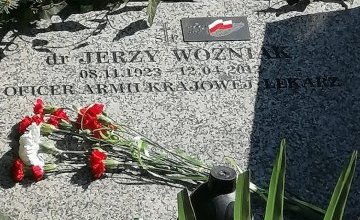 Ojczyzna obrońcy swemu
