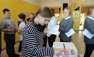 Wybory przedstawicieli do Młodzieżowej Rady Miasta Oleśnica i  Samorządu Uczniowskiego Szkoły Podstawowej nr Siedem