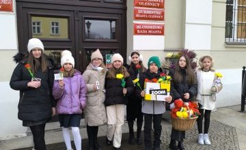 770 róż na 770 urodziny Oleśnicy – inicjatywa naszej szkoły