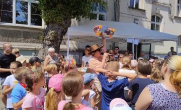 Rodzinny Festyn w SP nr 7 – radość, nagrody i mnóstwo atrakcji!