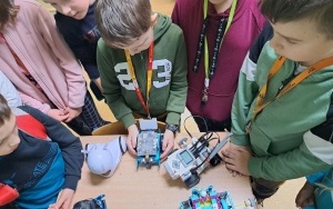 Zabawy edukacyjne z robotami (4)
