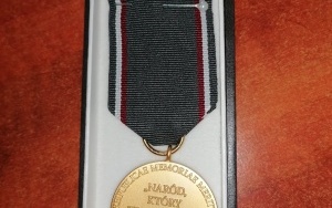 Pani dyrektor otrzymała medal