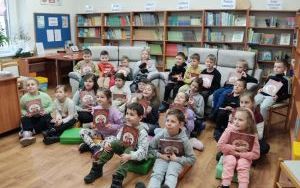Mała książka - wielki człowiek (2)